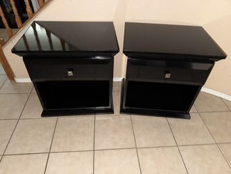 Black Night Stands