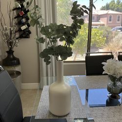 minimalist white vase with fake eucalyptus / hone decor