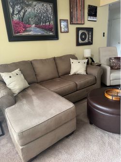 Left or right Couch