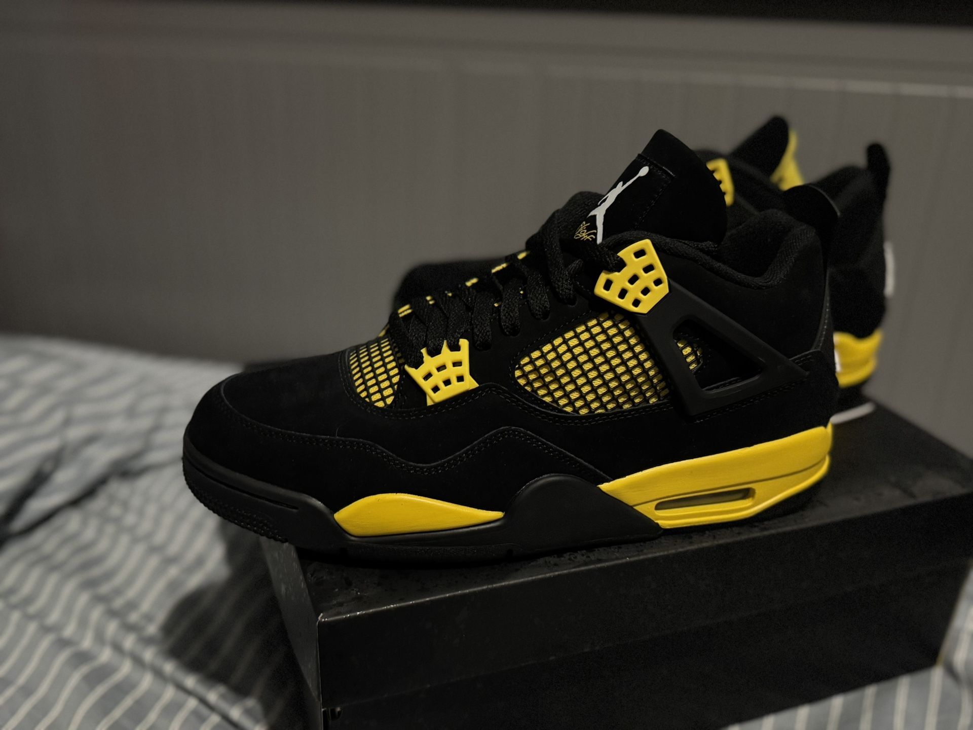 Jordan 4 Thunder Size 11