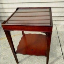JOHN M. SMYTH & CO CHICAGO FURNITURE GLASS TOP SIDE TABLE 