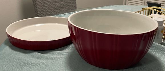 Set of Ceramic Round Flare Red Salad Bowl and round baker dish