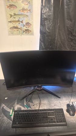 Used monitor ( exact one in second picture!!)
