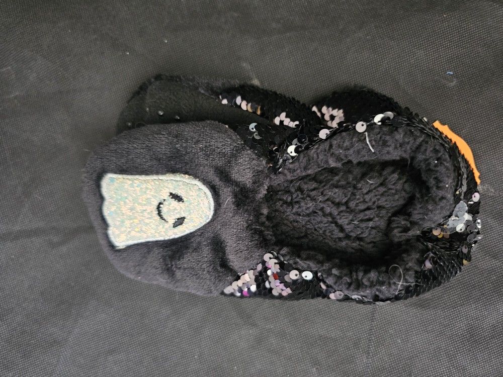 Hyde and Eek! Women's Ghost Gripper Slipper Socks (Size S/M 5-7) – NWT!