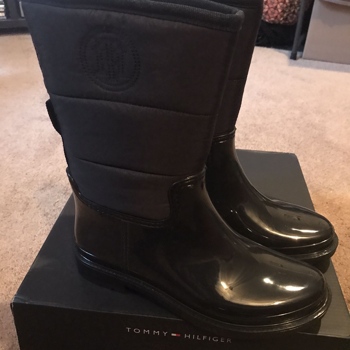 Tommy Hilfiger Snows Rain Boots Women's Size 6