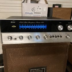 Vintage Stereo Receiver 
