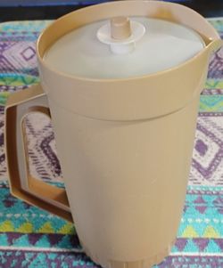 Vintage Tupperware 2 QT Almond Beige Pitcher
