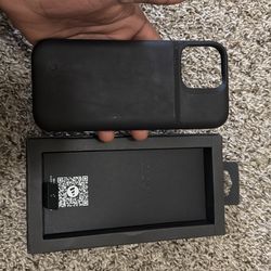Mophie juice pack iPhone 16 pro max charging case