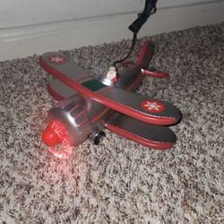 LED Flying Santa Christmas Display
11" W X 11" L

The propeller spins the LED lights Display " Merry Christmas "
Saginaw pick up 76179