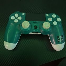 PS4 Controller 