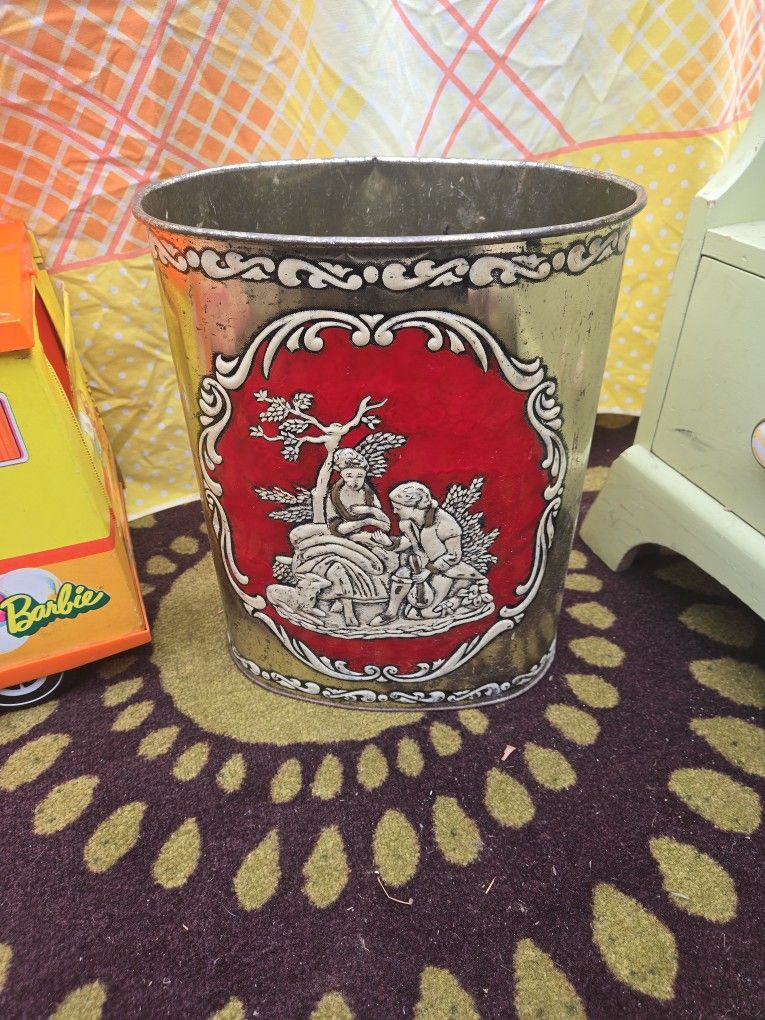 Trash Can