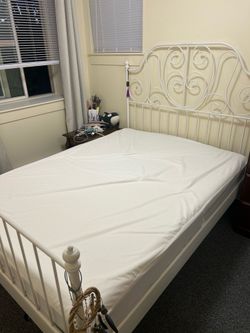 (Full Size)Like-New Hybrid Mattress & IKEA Bed Frame