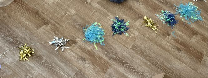 Pom Pom Decor / Garland