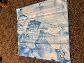 Pet cooling mat(add water inside of it) 29 1/4” x 28 1/4”