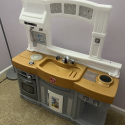 Kids Play Kitchen 