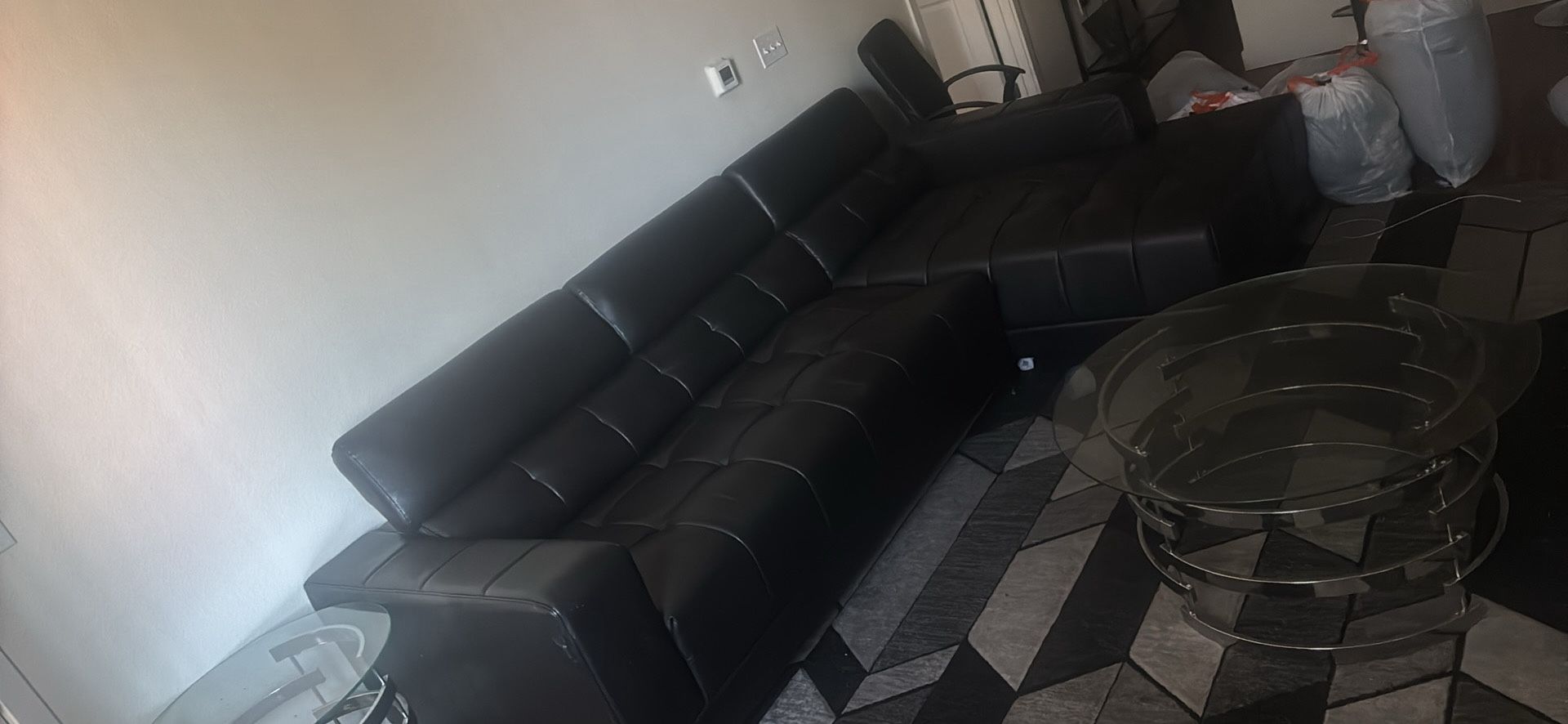 Black Sectional 400 Obo