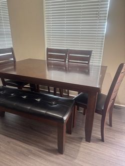 Dinning Table