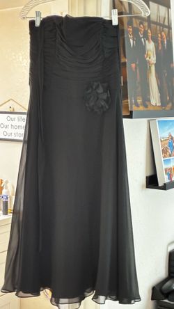 Chiffon Dress strapless with flower detail