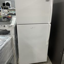 Whirlpool Top And Bottom In White Used 