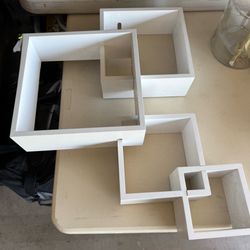 Intercepting cube wall shelf white
