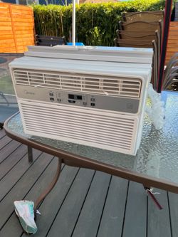 Midea Window air conditioner