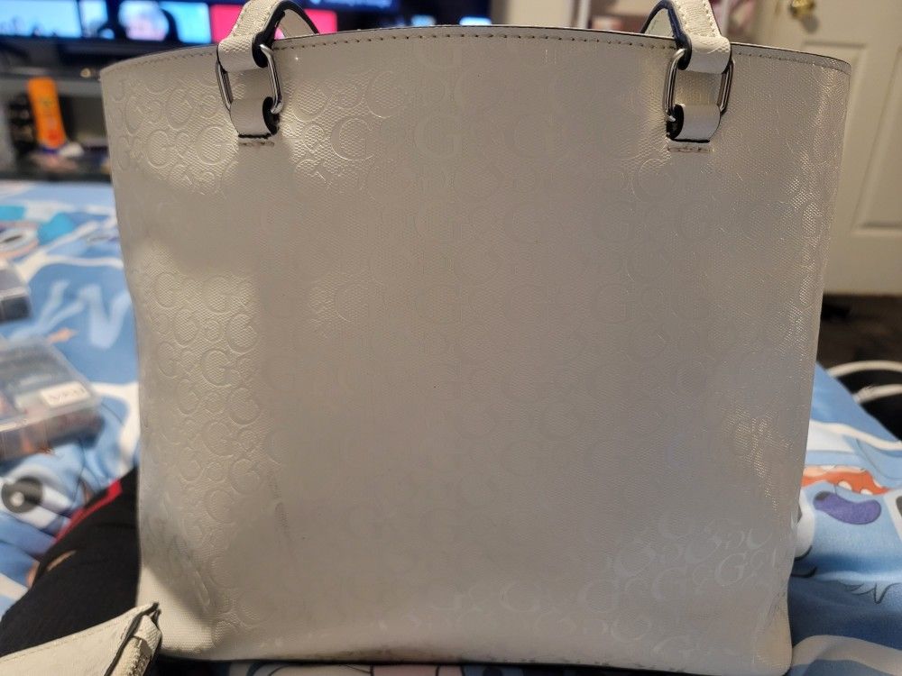 White GUESS Purse With Clutch