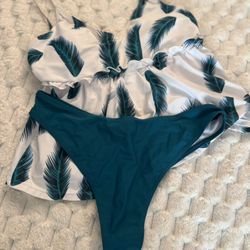 Tankini Set Two Piece Size Medium 
