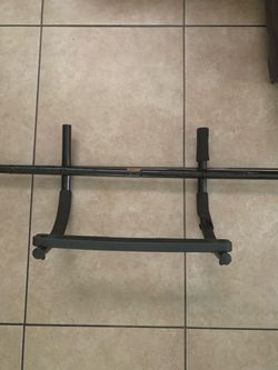 Pull up bar