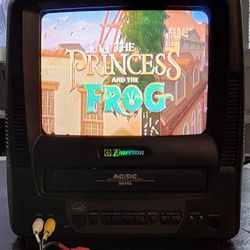 9" CRT TV/VCR Combo color retro gaming television model 2002