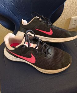 Kid shoes 6Y