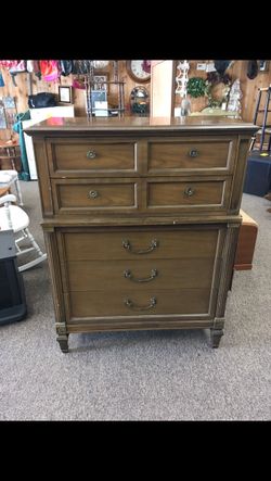 Dresser