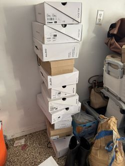 Used Like New Aldo And Steve Madden Heels SET 