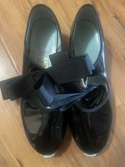 Girls tap shoes