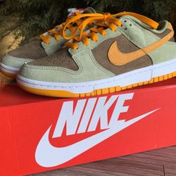 Nike Dunk Low 