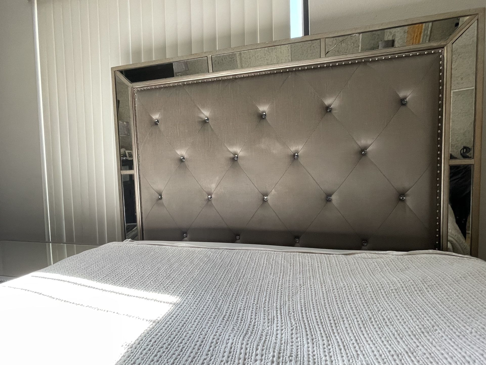 Queen Bedframe And 1 Nightstand