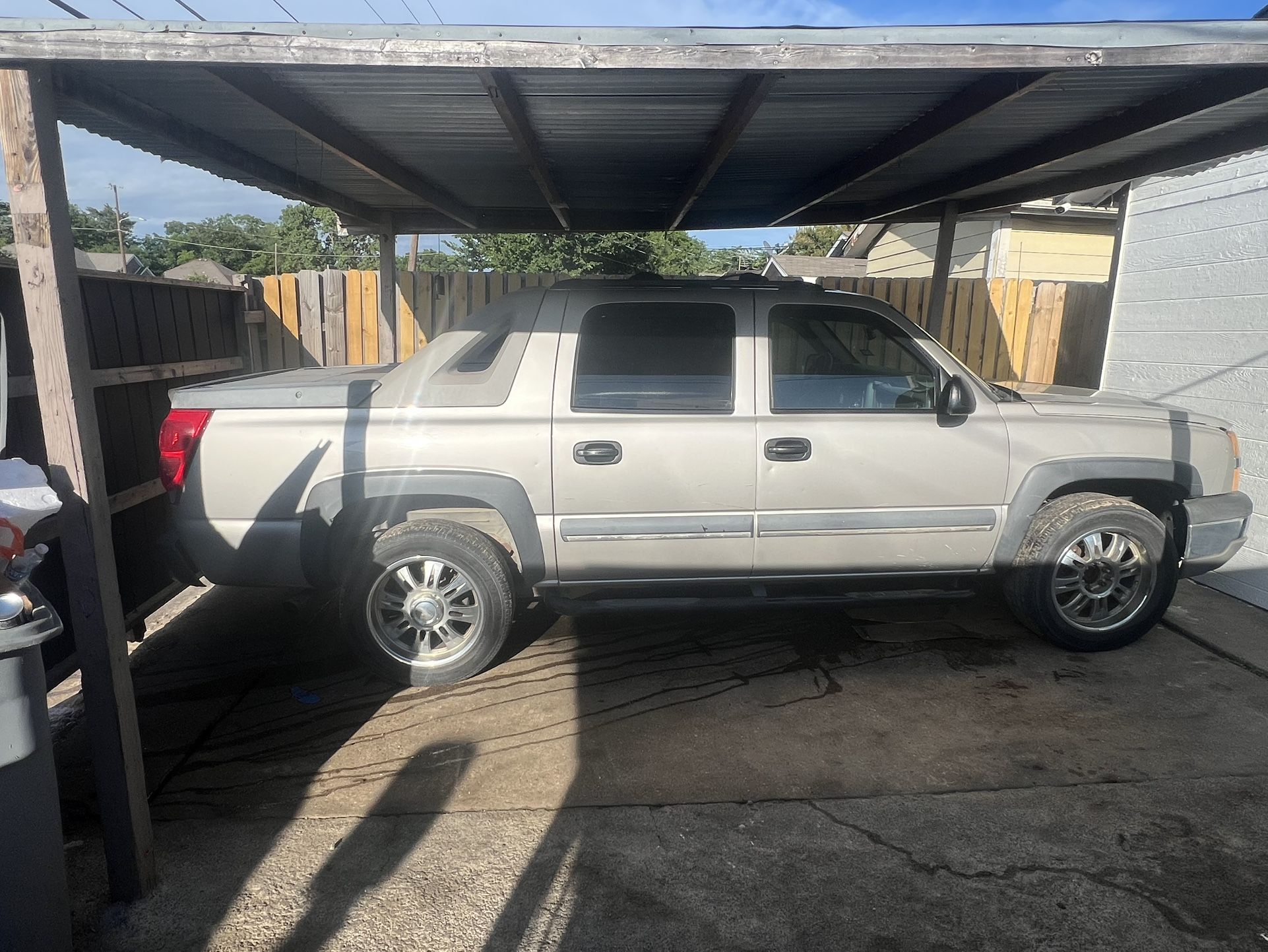 2004 Chevrolet Avalanche