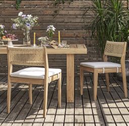 4 Outdoor Dining Chairs