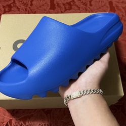 Yeezy Slide Azure