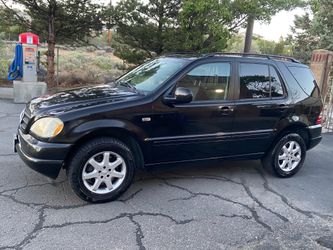 2000 Mercedes-Benz M-Class