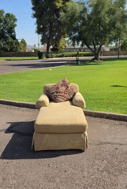 Solid Wood Ottoman