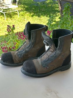 Redwing steel toes boots