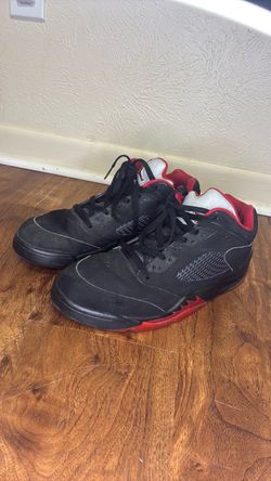 Jordan 5 low Retro Red And 8