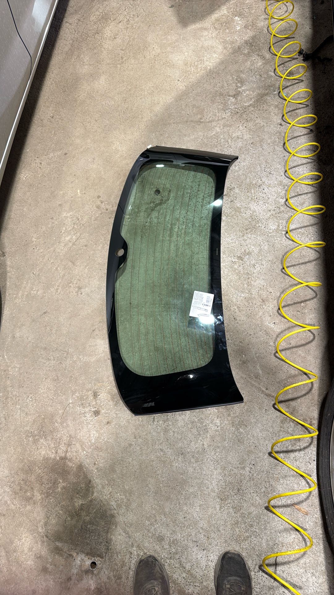 Back Windshield (Fb23745 GTY)