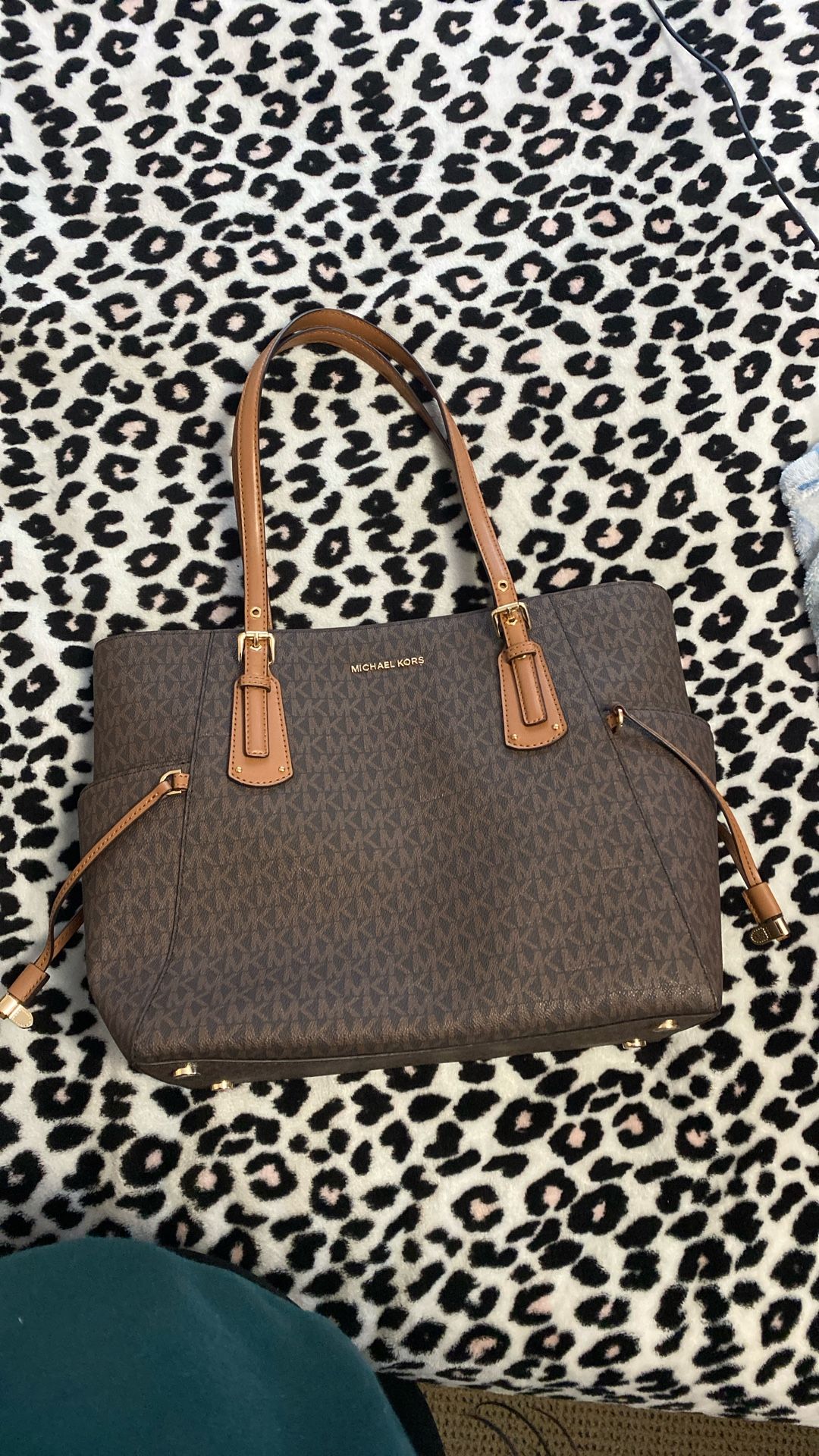 USED MICHAEL KORS BAG