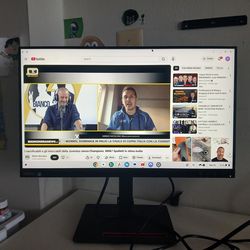 Lenovo Thinkvison New P24q 24inches brand New never used with original box.
High adjustable!
Incredible quality!
Only 140 dollars (on sale for 350 dol