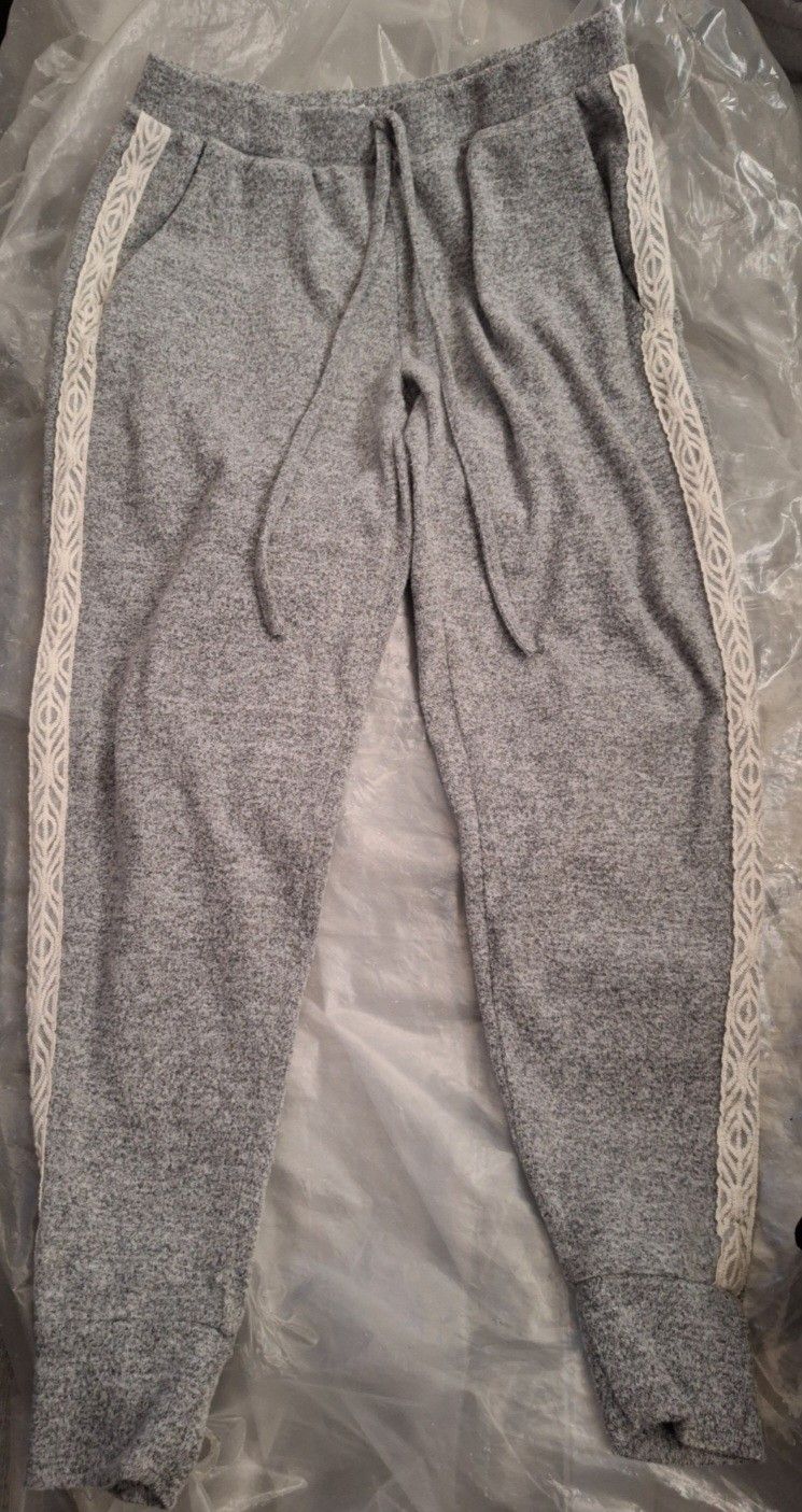 Flora Nickrooz Sweat Pants (Women's Size M)