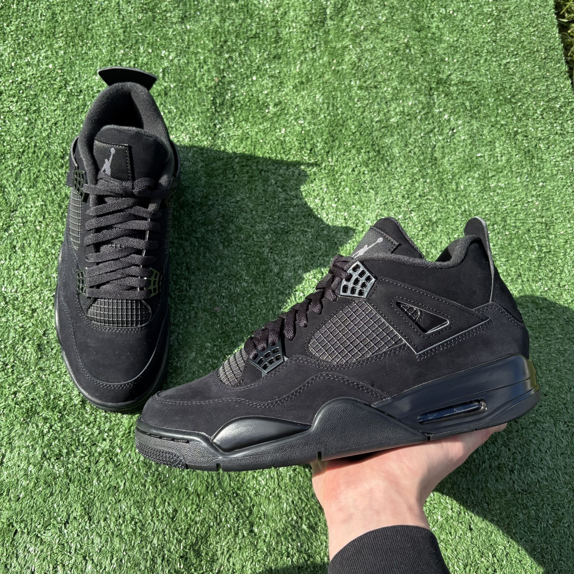 Black cat Air Jordan 4s size 11 (brand new)