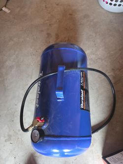 Duralast 7 Gallon Portable Air Tank