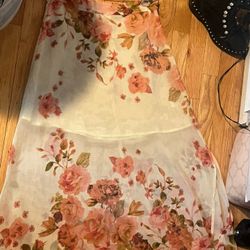 Woman’s Beautiful Floral Sheer Skirt W Slit  