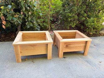 Set of 2 100% Cedar Wood Raised Garden Planter Box